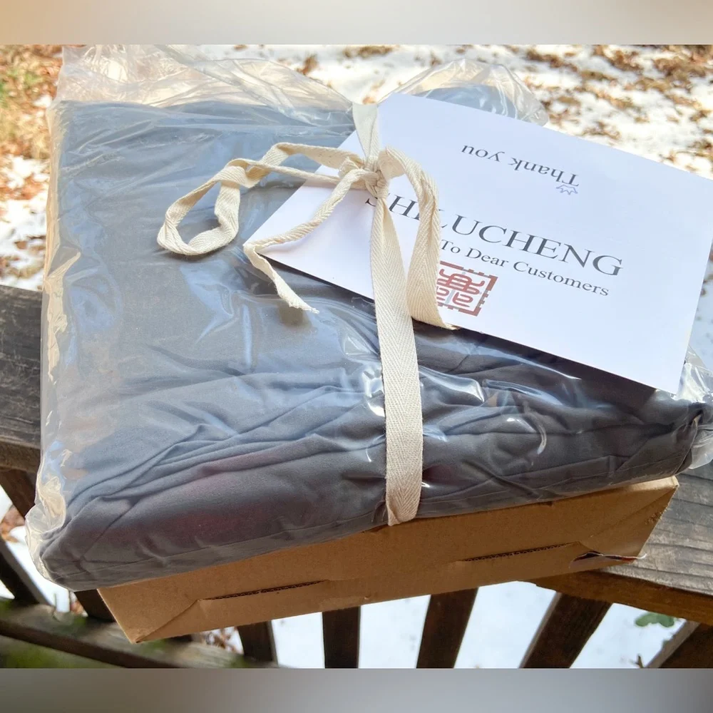 NIB SOFT Shilucheng 100% Viscose Derived from Bamboo. 4pc. Full Size Sheet Set